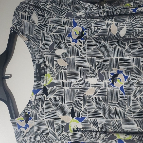 Top - Picture 2 of 9